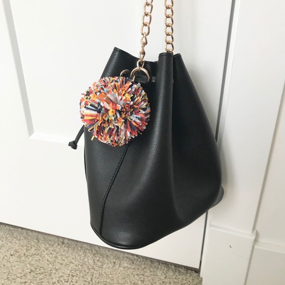 ✨Black crossbody bag✨